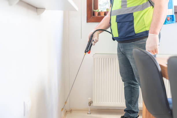 Best Emergency Pest Control  in Clear Lake, SD